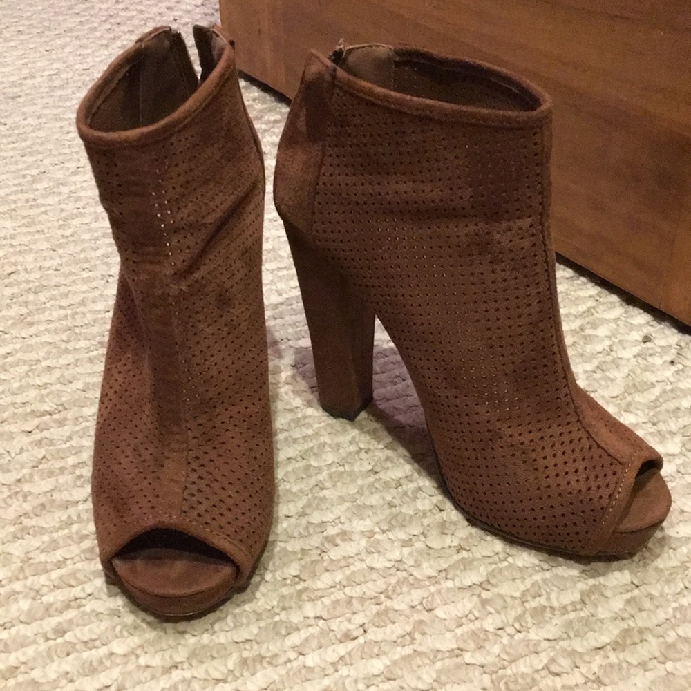 EUC Sexy Open-Toe Suede Boots